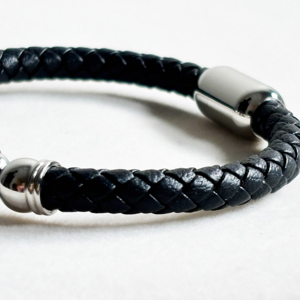 Green Tara Dzi Bead w/ Leather Bangle