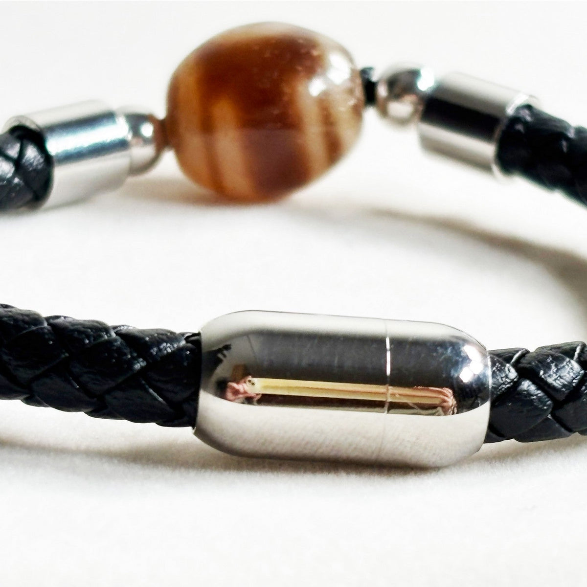 Benefactor Dzi Bead w/ Leather Bangle
