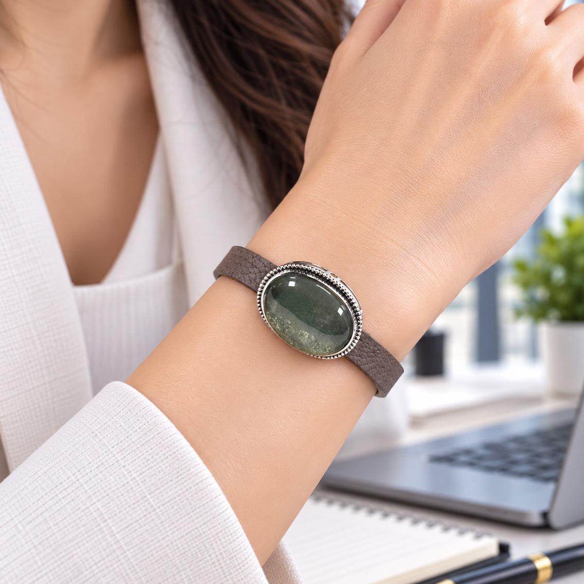 Green Phantom Starry Quartz Leather Bracelet
